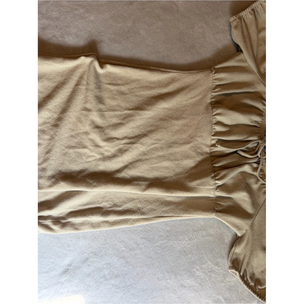 Almost Famous Mini Dress Women Large Tan Like New Ruffle Hem Puff Sleeve